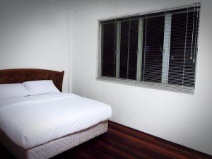 Benarat Lodge Air cond room 1