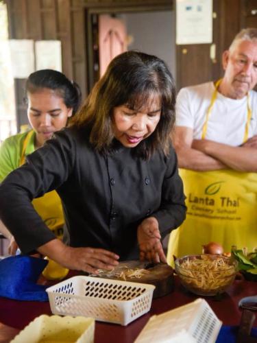 Nakara Cooking class
