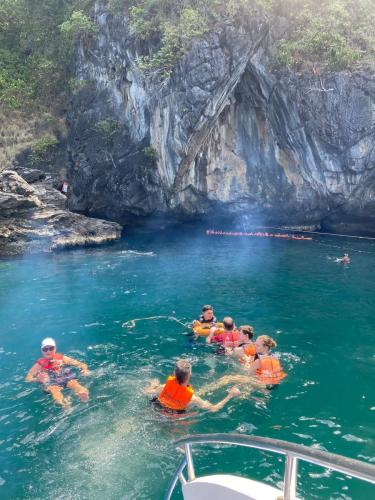 Thailand (1)